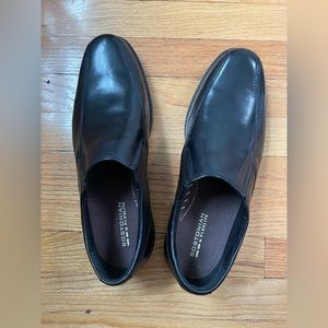 NWB MENS Bostonian Flexlite shoes